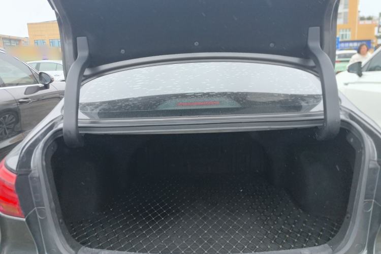 Used CHANGAN Ruicheng CC 2021 Blue Whale Edition 1.5T DCT Elite Model Trunk