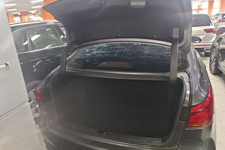 Used CHANGAN Ruicheng CC 2021 Blue Whale Edition 1.5T DCT Prestige Model Trunk