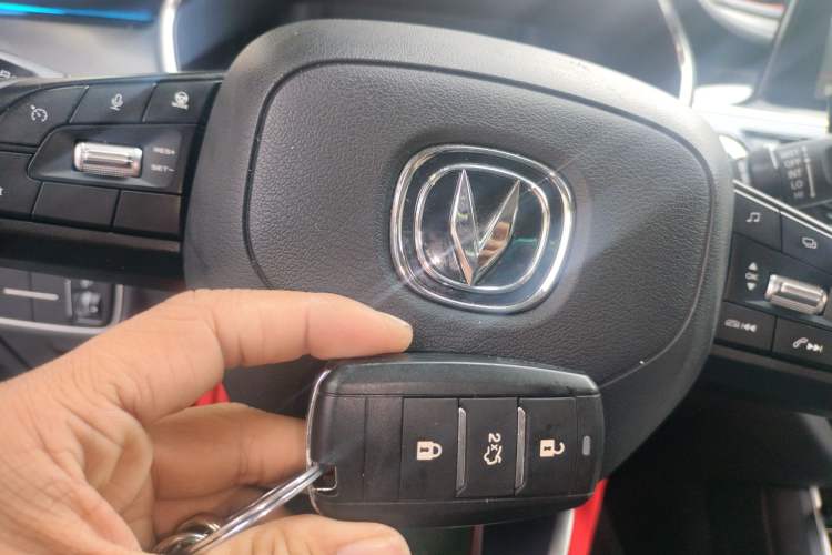 Used CHANGAN Ruicheng CC 2021 Blue Whale Edition 1.5T DCT Luxury Model Vehicle Key
