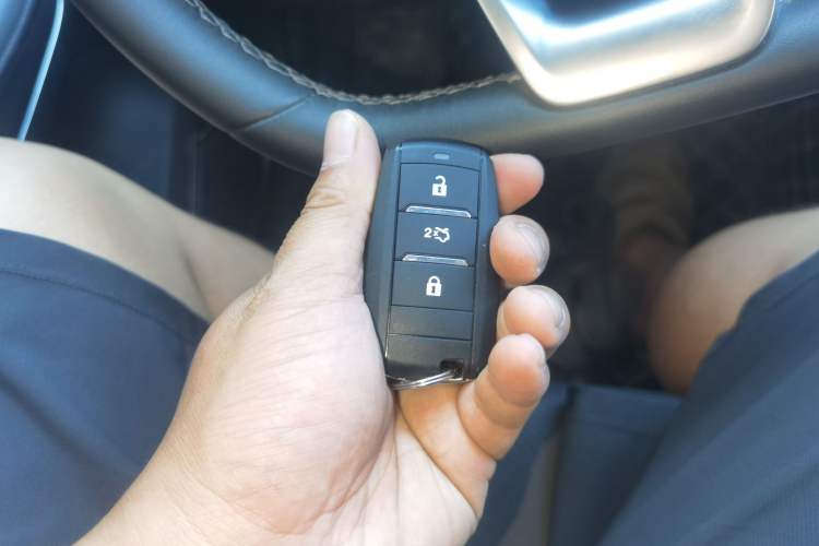 Used CHANGAN Ruicheng CC 2021 Blue Whale Edition 1.5T DCT Elite Model Vehicle Key