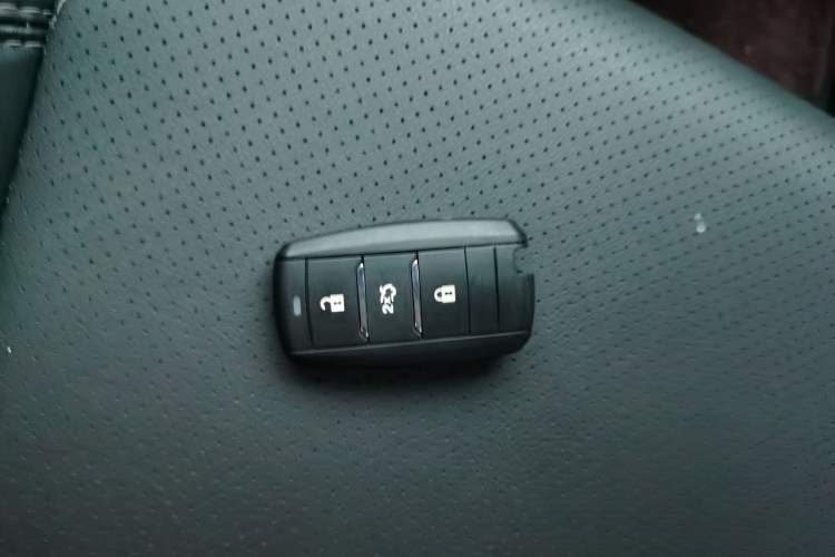 Used CHANGAN Ruicheng CC 2021 Blue Whale Edition 1.5T DCT Luxury Model Vehicle Key
