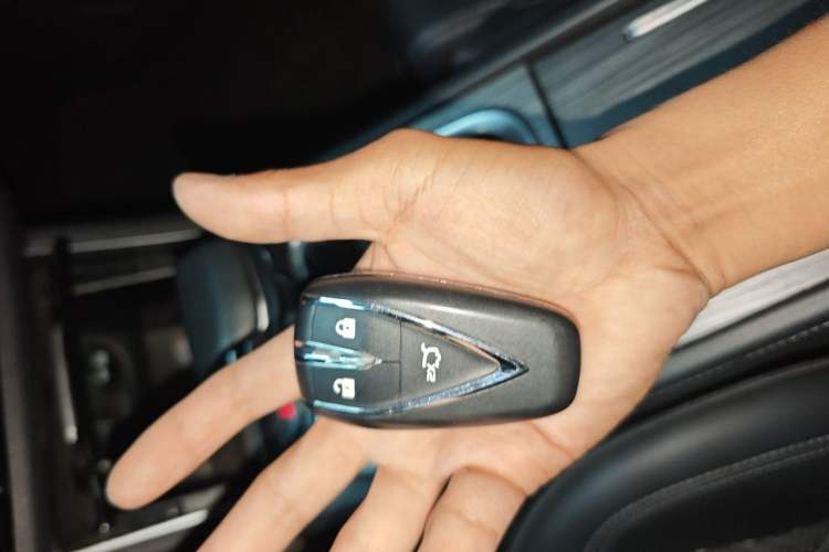 Used CHANGAN Ruicheng CC 2021 Blue Whale Edition 1.5T DCT Luxury Model Vehicle Key