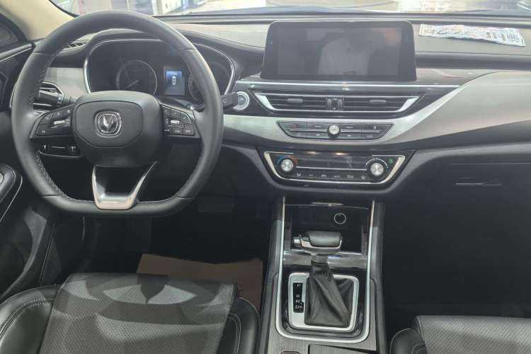 Used CHANGAN Ruicheng CC 2021 Blue Whale Edition 1.5T DCT Luxury Model Interior 2