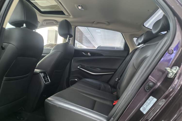 Used CHANGAN Ruicheng CC 2021 Blue Whale Edition 1.5T DCT Luxury Model Interior 4