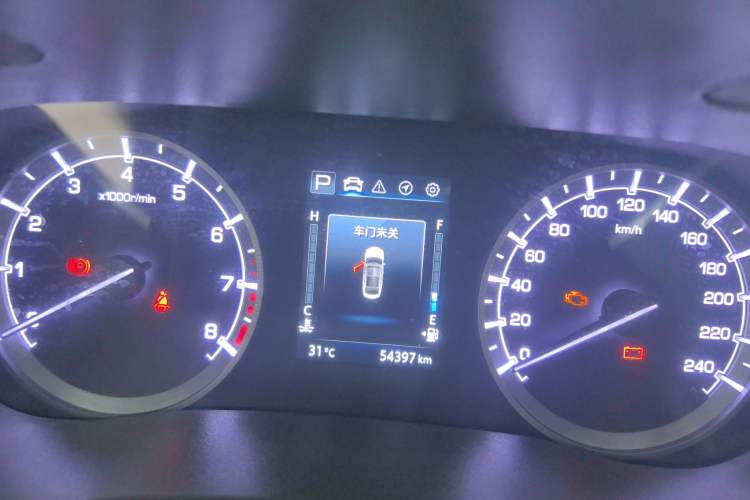 Used CHANGAN Ruicheng CC 2021 Blue Whale Edition 1.5T DCT Luxury Model Odometer Close Up