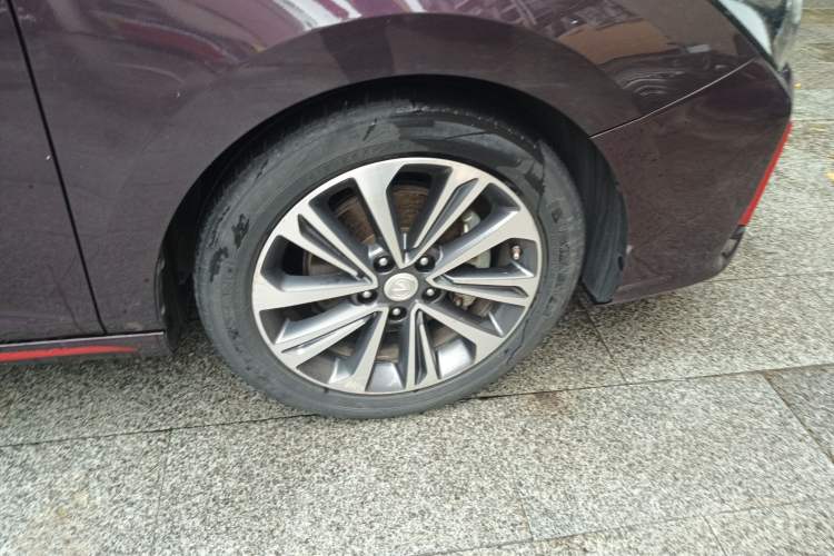 Used CHANGAN Ruicheng CC 2021 Blue Whale Edition 1.5T DCT Prestige Model Right Front Wheel Hub