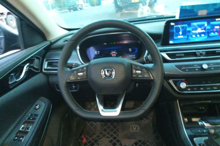 Used CHANGAN Ruicheng CC 2021 Blue Whale Edition 1.5T DCT Prestige Model Steering Wheel