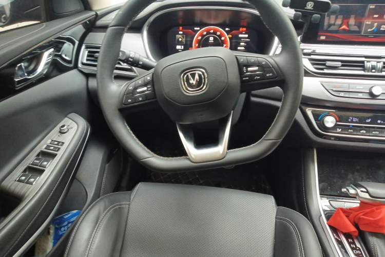 Used CHANGAN Ruicheng CC 2021 Blue Whale Edition 1.5T DCT Prestige Model Steering Wheel