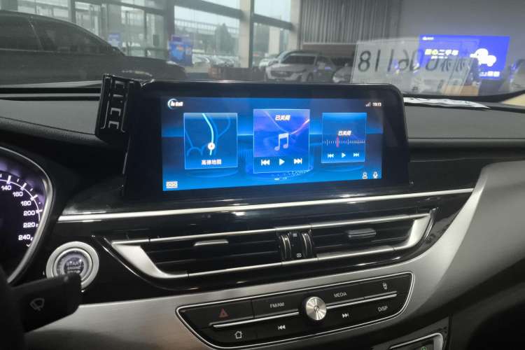 Used CHANGAN Ruicheng CC 2021 Blue Whale Edition 1.5T DCT Luxury Model Audio And AC Panel