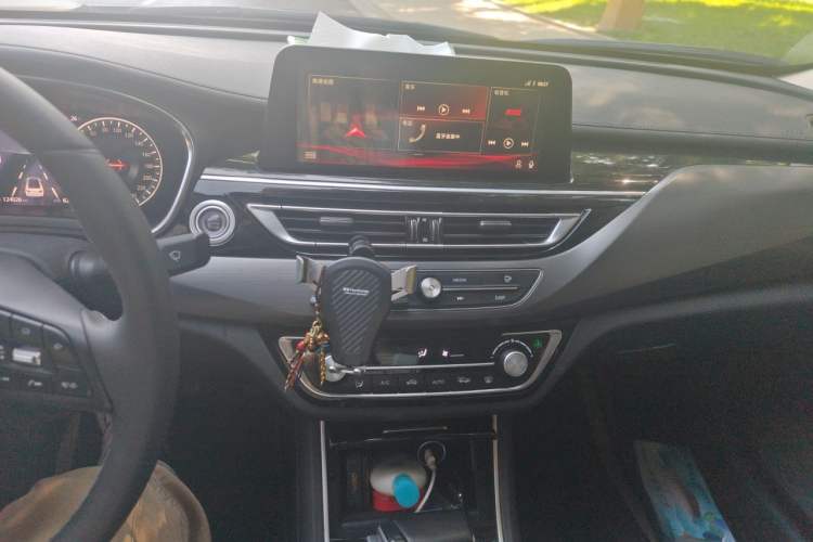Used CHANGAN Ruicheng CC 2021 Blue Whale Edition 1.5T DCT Flagship Model Audio And AC Panel