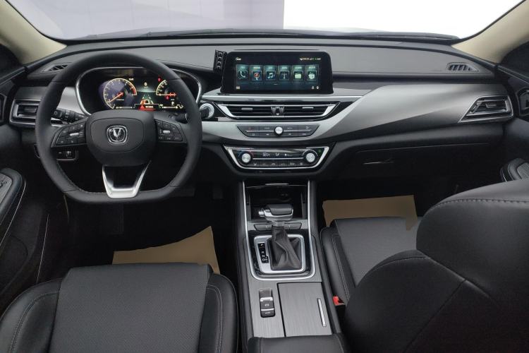 Used CHANGAN Ruicheng CC 2021 Blue Whale Edition 1.5T DCT Prestige Model Center Console