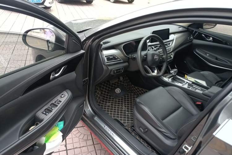 Used CHANGAN Ruicheng CC 2021 Blue Whale Edition 1.5T DCT Prestige Model Driver Seat