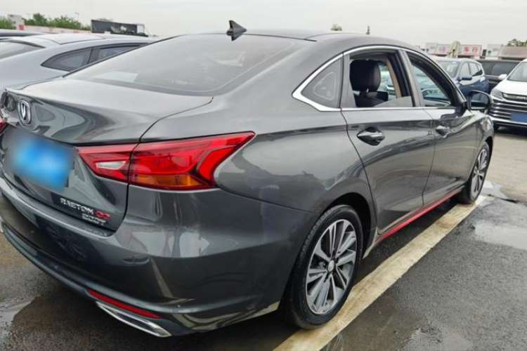 Used CHANGAN Ruicheng CC 2021 Blue Whale Edition 1.5T DCT Flagship Model Exterior 2