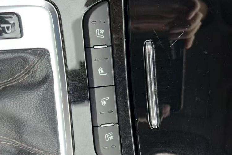 Used CHANGAN Ruicheng CC 2021 Blue Whale Edition 1.5T DCT Flagship Model Interior 1