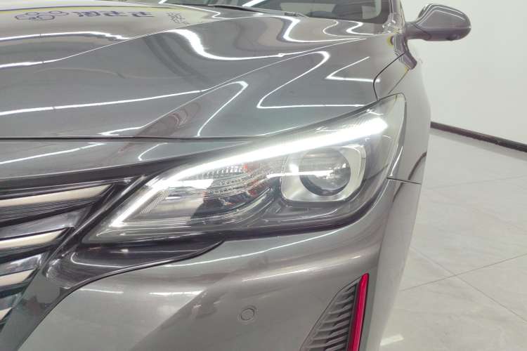 Used CHANGAN Ruicheng CC 2021 Blue Whale Edition 1.5T DCT Prestige Model Left Front Headlight