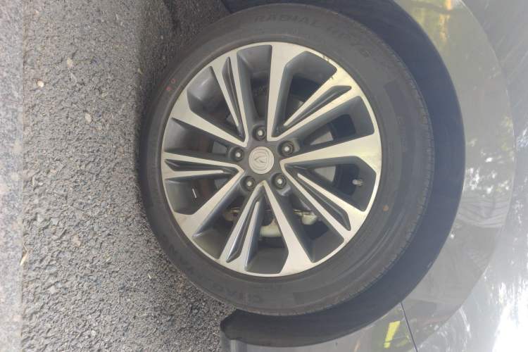 Used CHANGAN Ruicheng CC 2021 Blue Whale Edition 1.5T DCT Flagship Model Right Front Wheel Hub