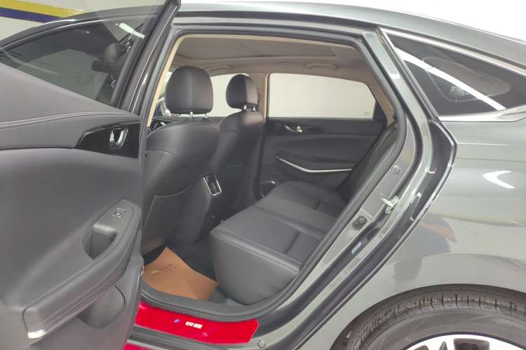 Used CHANGAN Ruicheng CC 2021 Blue Whale Edition 1.5T DCT Prestige Model Right Rear Seat