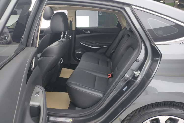 Used CHANGAN Ruicheng CC 2021 Blue Whale Edition 1.5T DCT Prestige Model Right Rear Seat
