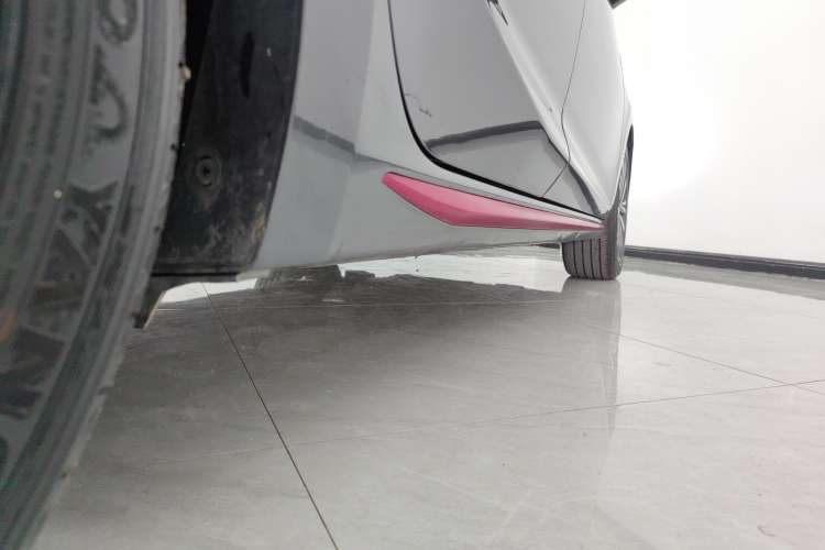 Used CHANGAN Ruicheng CC 2021 Blue Whale Edition 1.5T DCT Prestige Model Right Side Sill
