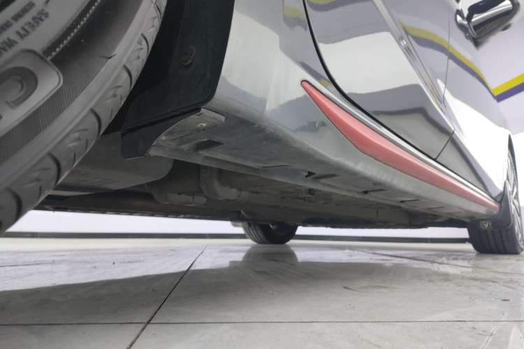 Used CHANGAN Ruicheng CC 2021 Blue Whale Edition 1.5T DCT Prestige Model Right Side Sill