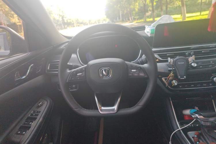 Used CHANGAN Ruicheng CC 2021 Blue Whale Edition 1.5T DCT Flagship Model Steering Wheel