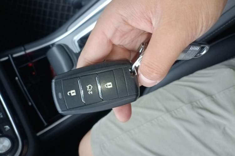 Used CHANGAN Ruicheng CC 2021 Blue Whale Edition 1.5T DCT Prestige Model Vehicle Key