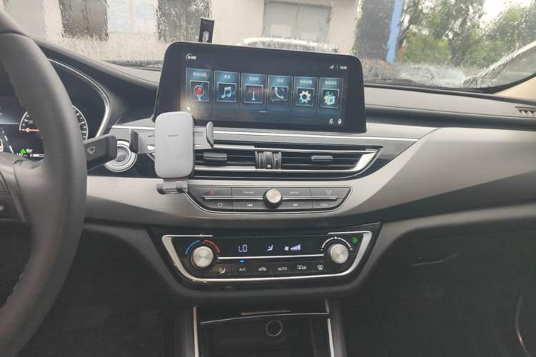Used CHANGAN Ruicheng CC 2021 Blue Whale Edition 1.5T DCT Prestige Model Audio And AC Panel