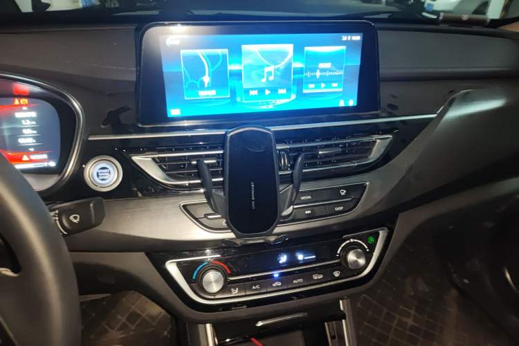 Used CHANGAN Ruicheng CC 2021 Blue Whale Edition 1.5T DCT Prestige Model Audio And AC Panel