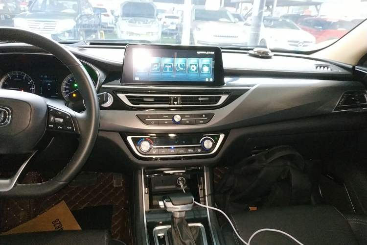 Used CHANGAN Ruicheng CC 2021 Blue Whale Edition 1.5T DCT Luxury Model Audio And AC Panel