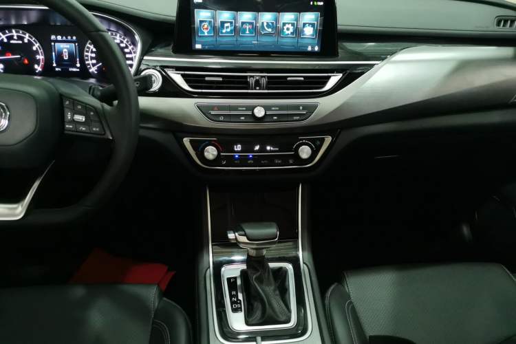 Used CHANGAN Ruicheng CC 2021 Blue Whale Edition 1.5T DCT Luxury Model Audio And AC Panel