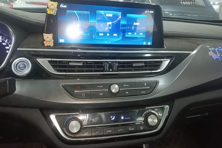 Used CHANGAN Ruicheng CC 2021 Blue Whale Edition 1.5T DCT Luxury Model Audio And AC Panel