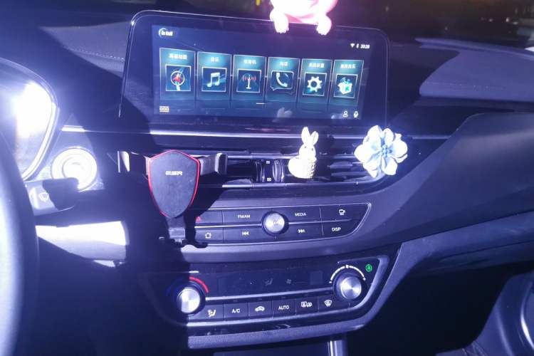 Used CHANGAN Ruicheng CC 2021 Blue Whale Edition 1.5T DCT Prestige Model Audio And AC Panel