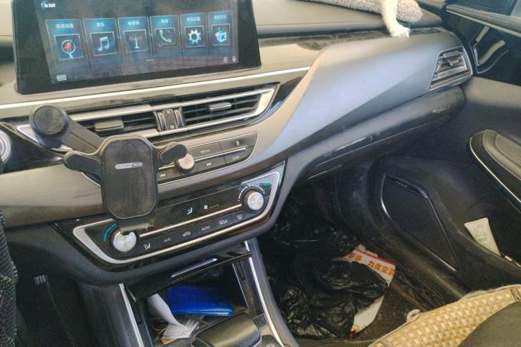 Used CHANGAN Ruicheng CC 2021 Blue Whale Edition 1.5T DCT Luxury Model Audio And AC Panel