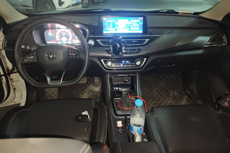 Used CHANGAN Ruicheng CC 2021 Blue Whale Edition 1.5T DCT Prestige Model Center Console