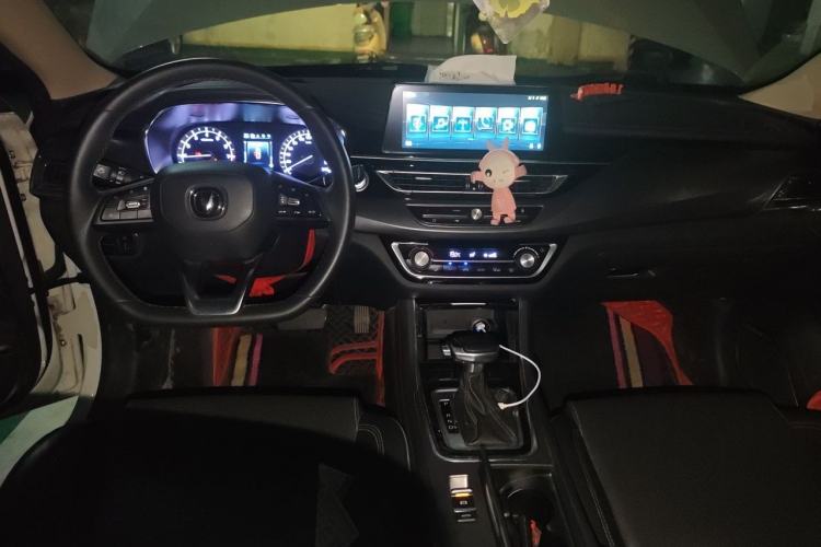 Used CHANGAN Ruicheng CC 2021 Blue Whale Edition 1.5T DCT Luxury Model Center Console