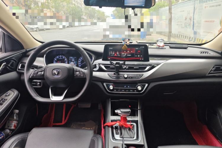 Used CHANGAN Ruicheng CC 2021 Blue Whale Edition 1.5T DCT Elite Model Center Console