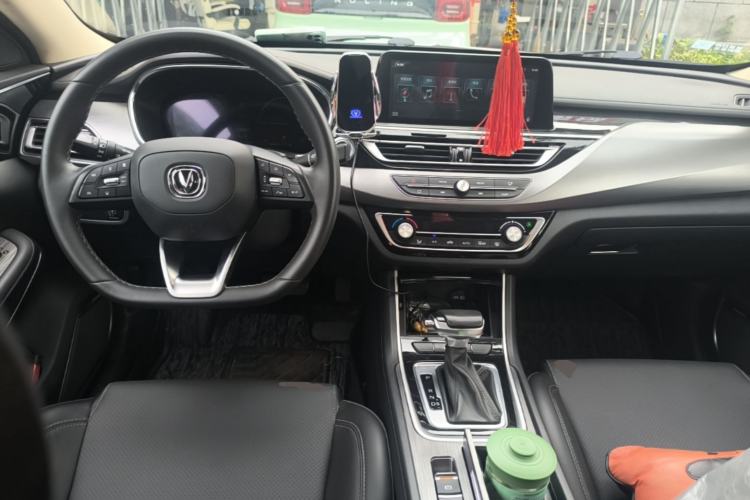 Used CHANGAN Ruicheng CC 2021 Blue Whale Edition 1.5T DCT Prestige Model Center Console