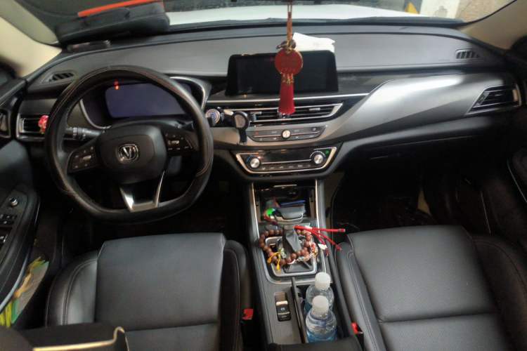 Used CHANGAN Ruicheng CC 2021 Blue Whale Edition 1.5T DCT Prestige Model Center Console