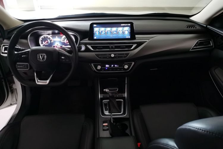 Used CHANGAN Ruicheng CC 2021 Blue Whale Edition 1.5T DCT Prestige Model Center Console