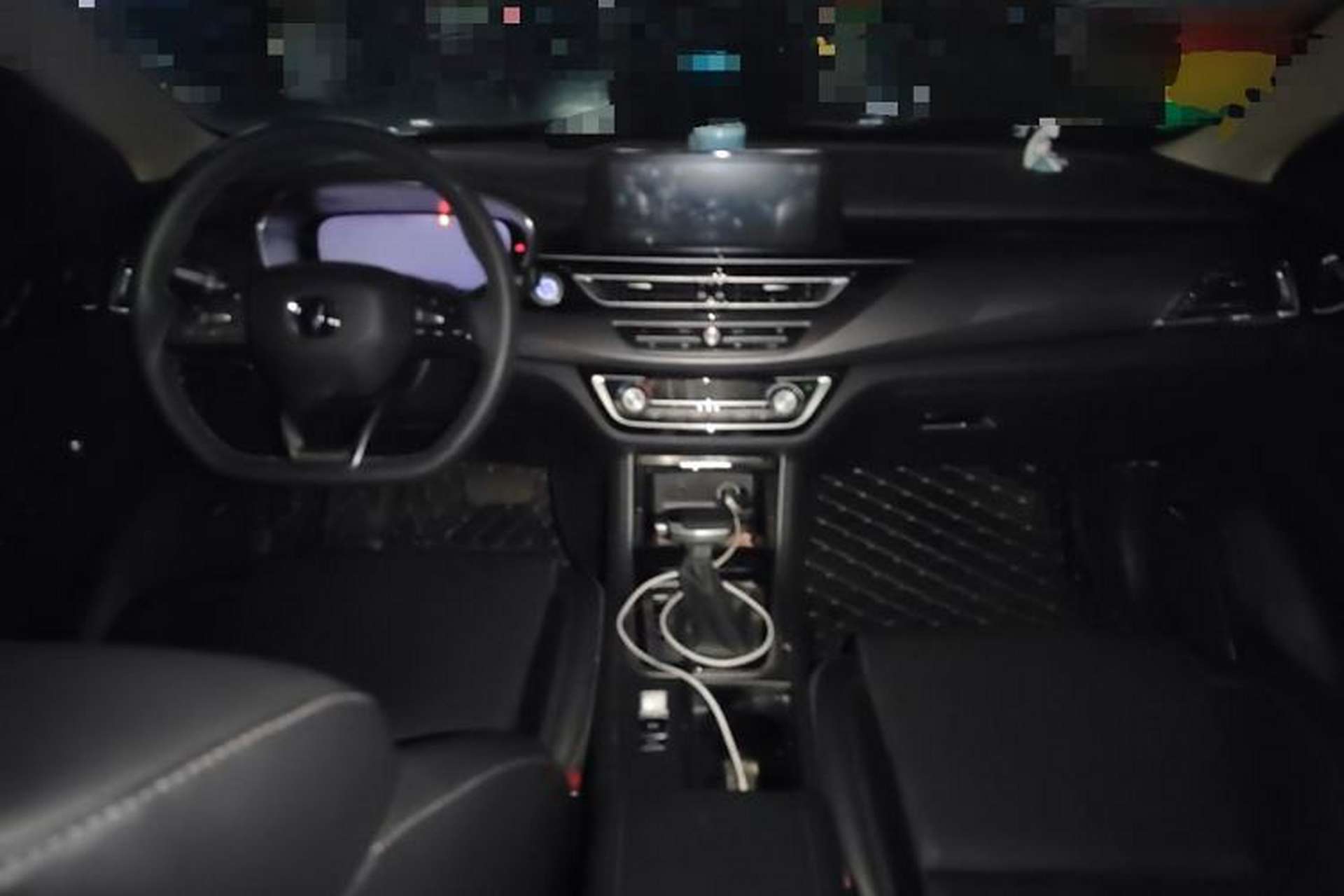 Used CHANGAN Ruicheng CC 2021 Blue Whale Edition 1.5T DCT Prestige Model Center Console