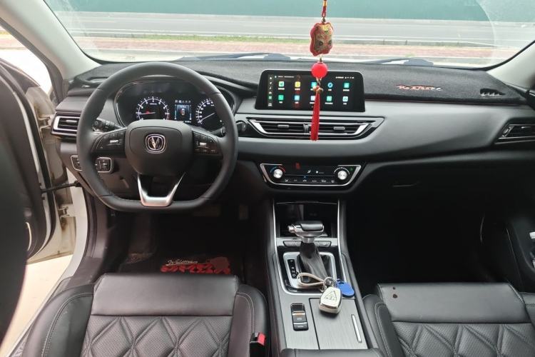 Used CHANGAN Ruicheng CC 2021 Blue Whale Edition 1.5T DCT Prestige Model Center Console