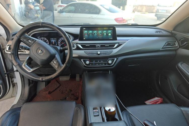 Used CHANGAN Ruicheng CC 2021 Blue Whale Edition 1.5T DCT Elite Model Center Console
