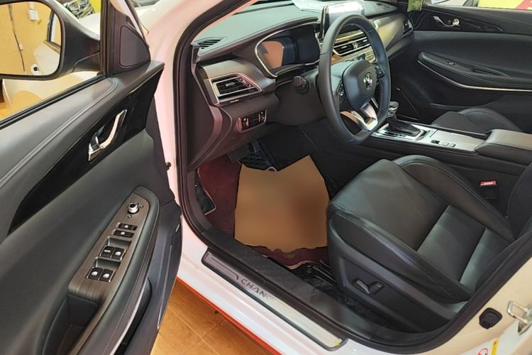 Used CHANGAN Ruicheng CC 2021 Blue Whale Edition 1.5T DCT Prestige Model Driver Seat