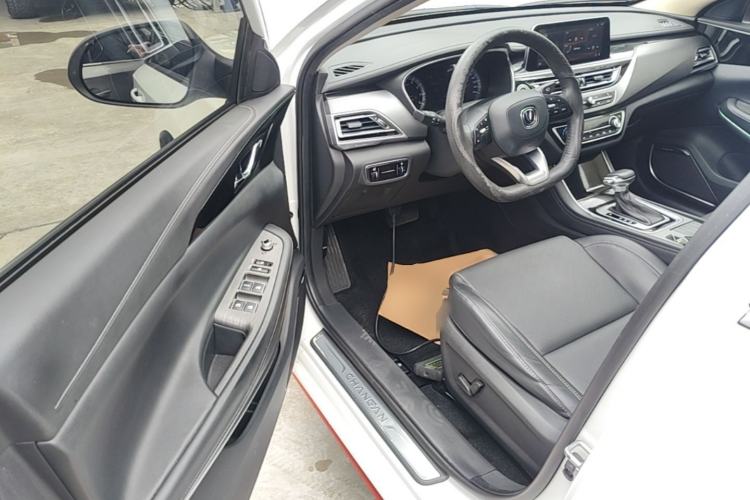 Used CHANGAN Ruicheng CC 2021 Blue Whale Edition 1.5T DCT Luxury Model Driver Seat