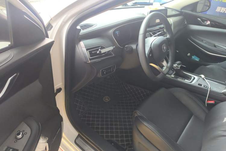 Used CHANGAN Ruicheng CC 2021 Blue Whale Edition 1.5T DCT Luxury Model Driver Seat