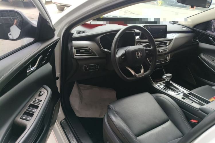 Used CHANGAN Ruicheng CC 2021 Blue Whale Edition 1.5T DCT Flagship Model Driver Seat