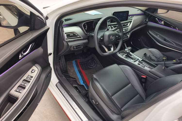 Used CHANGAN Ruicheng CC 2021 Blue Whale Edition 1.5T DCT Luxury Model Driver Seat