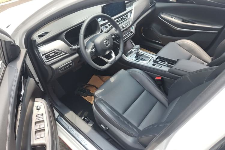 Used CHANGAN Ruicheng CC 2021 Blue Whale Edition 1.5T DCT Prestige Model Driver Seat