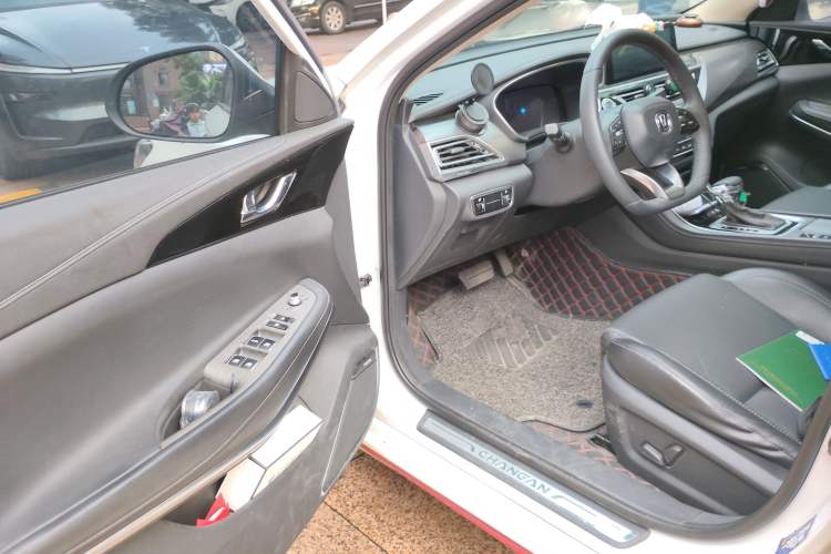 Used CHANGAN Ruicheng CC 2021 Blue Whale Edition 1.5T DCT Flagship Model Driver Seat