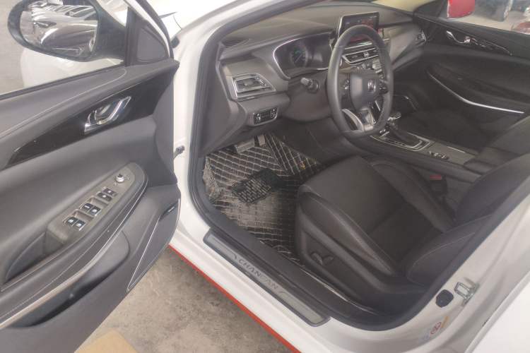 Used CHANGAN Ruicheng CC 2021 Blue Whale Edition 1.5T DCT Luxury Model Driver Seat